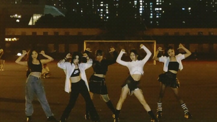 สาวห้าวจากมหาวิทยาลัยครูเสฉวนเต้นคัฟเวอร์ชุดที่สองแล้ว! เด็ดมากกกก!!! มาๆๆๆ!!!