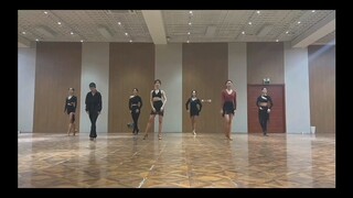 Nhóm rumba nguyên bản của Beijing Ziyi Dance nhảy cho mục đích cá nhân