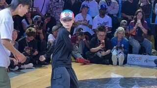 لحظة انفجار الملعب لسونغ هاو مينغ في جلسة الفري ستايل بالولايات المتحدة