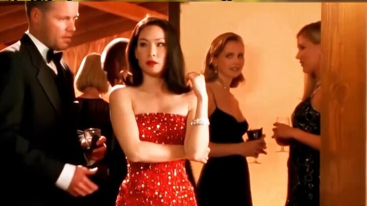 Hexagonal warrior Lucy Liu, with a height of 158cm, looks so cool!