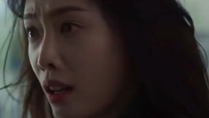 How many dollars can be put in the bag that Joe Mei "gave" to Sarah Lee?