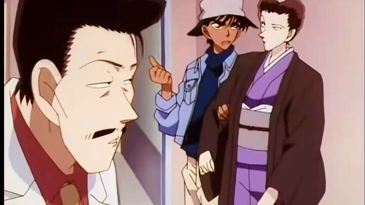 Heiji: Terkadang aku sangat ingin menelepon polisi. .