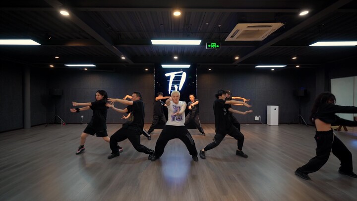 Dance cover Meng Ziqi "Pan"