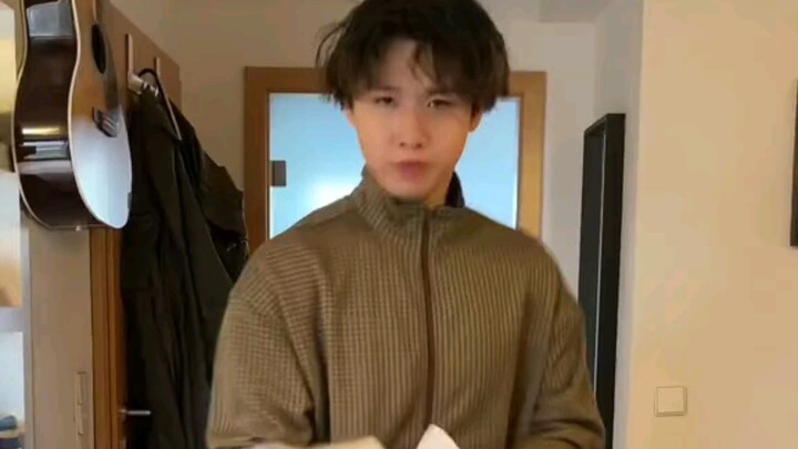 What always happens when I go to study 😂 be like