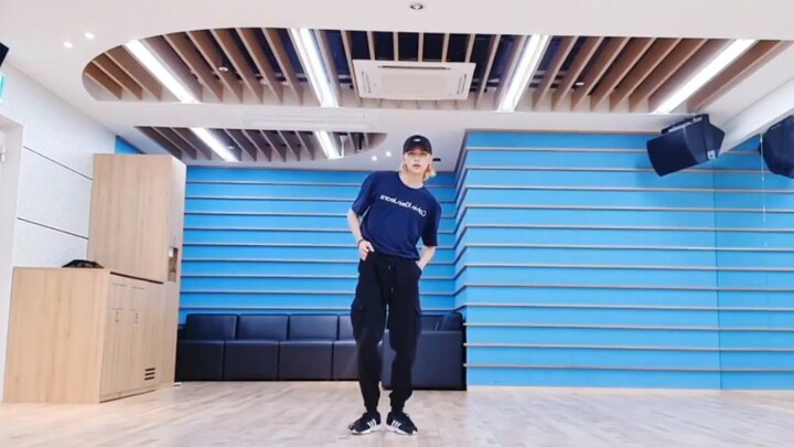 【StrayKids】Versi Ruang Latihan "Psycho" Hwang Hyunjin