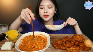 Gà rán không xương, mì gà cay vị Carbo phần 4 #anngonmoingay