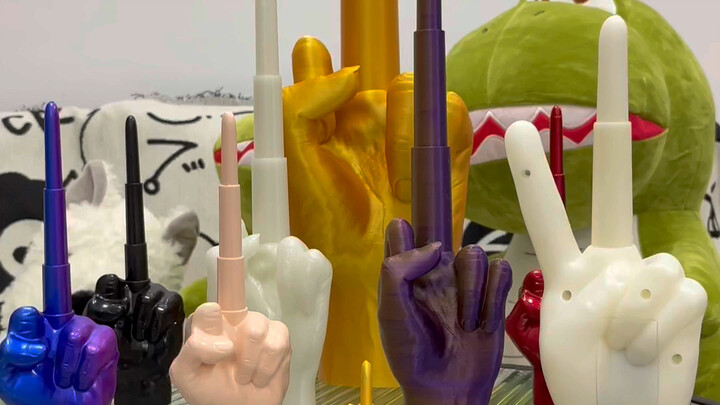 من يساعدني في معرفة ما الخطأ بالضبط؟