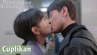 Discovery of Romance | Cuplikan EP26 OMG! Ciuman Romantis di Dalam Kereta | WeTV【INDO SUB】