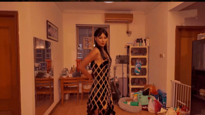 Have you ever seen a cover dance of Ophelia that perfectly replicates both the costumes and camera m