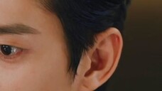 After learning that Hae In would not live for more than three months, Jeon Jae Joon completely colla