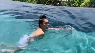 Berenang🏊 😎