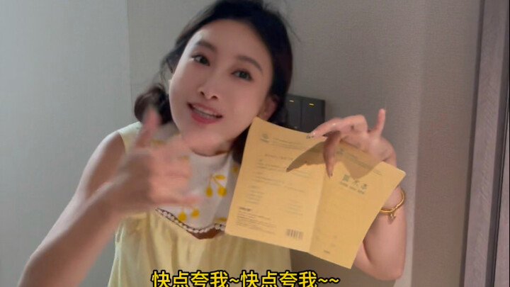 Mẹ P của U là A nhất
