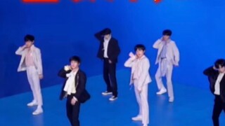 Bài hát chủ đề của Tuổi Trẻ Nhảy Cùng Bạn 3 của Nhóm Tuổi Trẻ? MV phiên bản dance vô cùng bế tắc và 