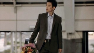 [Johncho] Ai sẽ từ chối một người đàn ông có vết bầm tím trên mặt và cầm hoa trên tay?