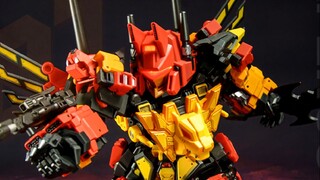 Người mẫu Transformers tuần nào cũng chơi và trò chuyện, trên trời lại có chuyện như vậy à?