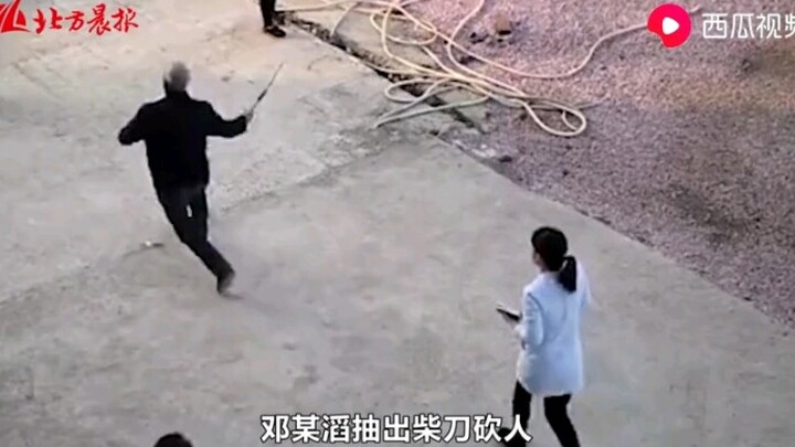 Tetangga 65 Tahun Tusuk Bocah Laki-Laki 6 Tahun dengan 3 Tusukan Hingga Tewas, Sang Ibu: Batas Terba