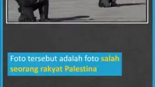 ya Allah ternyata ada kisah menyayat hati dibalik foto pria tersebut 😭😭