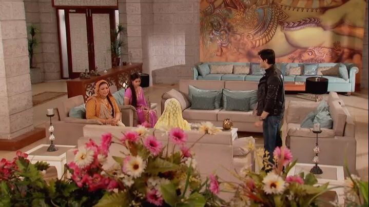 Iss Pyaar Ko Kya Naam Doon-198