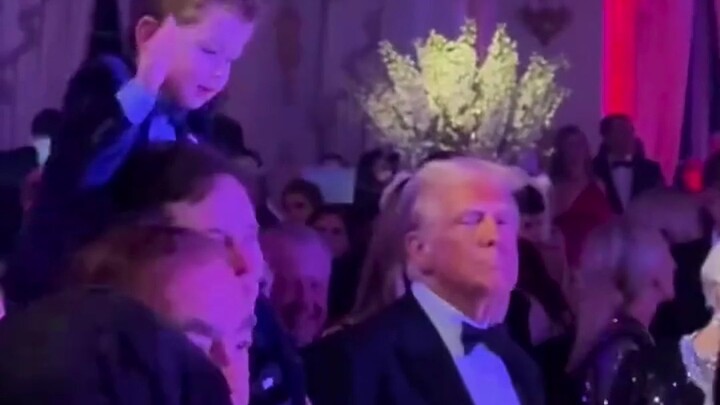 Satu-satunya kali Tuan Muda menangis seumur hidupnya hanyalah dua tangisan saat kelahirannya saja.