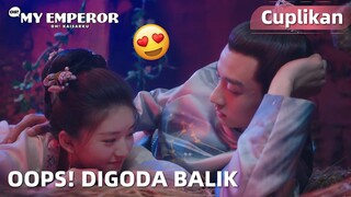 Oh! My Emperor S1 | Cuplikan EP13 Dia Memojokkan Feifei Tapi Malah Digoda Balik | WeTV【INDO SUB】