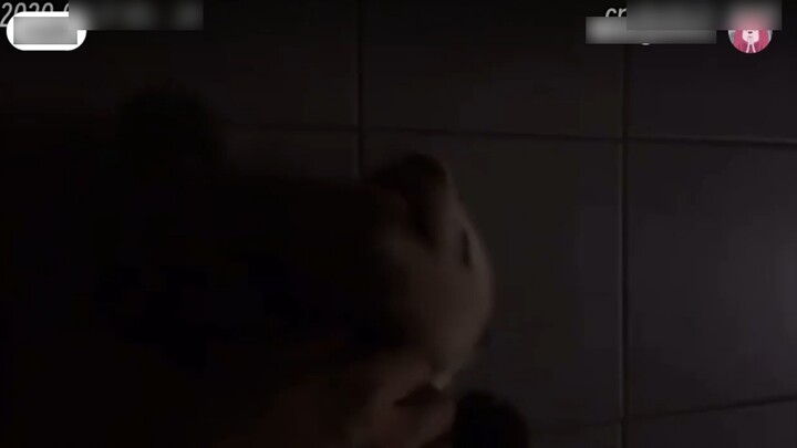 ซ่งเป่าแอบสัมผัสอวัยวะเพศของฟู่เป่าในกลางดึก