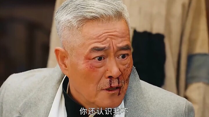 “A face like a 46 is wearing soles meant for a 40!” I’m dying of laughter!