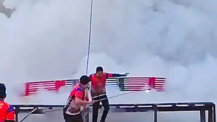 Foreigners really know how to have fun!