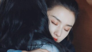 “她因为美受到了侵犯，陪伴在她身边的一直是女孩子”