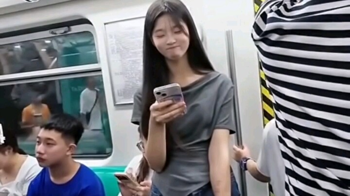 เธอคิดทบทวนเรื่องแย่ๆ ทั้งชีวิตแล้วก็ยังอดไม่ได้