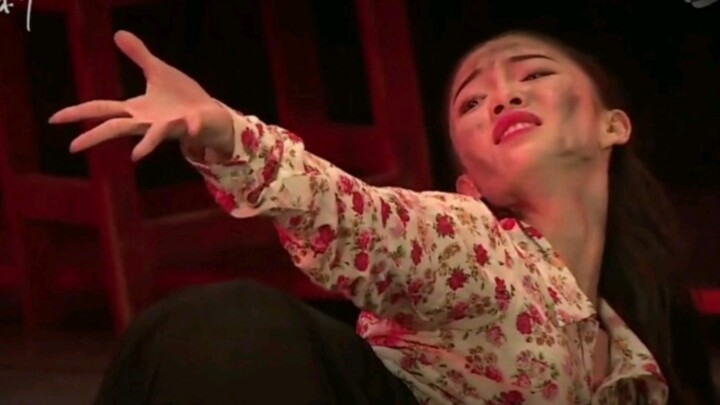 [Vũ điệu tiêu chuẩn quốc gia của Shen Xiaoting] Buổi biểu diễn múa hiện đại của Xiaoting khi cô 16 t