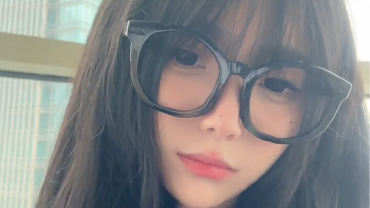 Muốn ở bên cạnh bạn