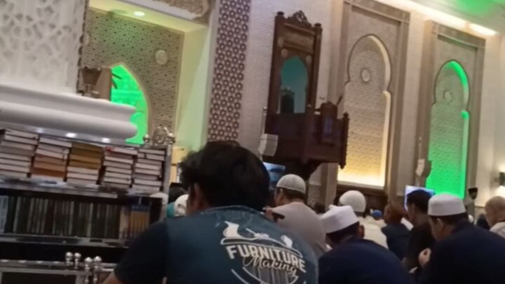 Beautiful Mosque View 🕌 | Peaceful Quran Recitation 🤍