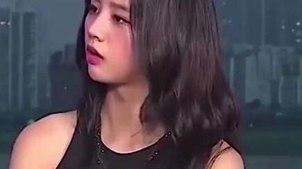 Deok-sun, lihat ini, apakah ini pacar super jantan yang kamu cintai?