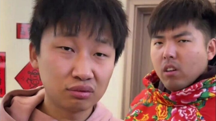 Taking my roommate to experience the ancient art of “hitting iron flowers”—the ancestors really know