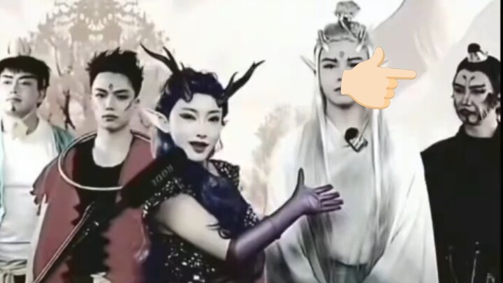 Prejudices in people's hearts are like two slices of pizza #Nezha2