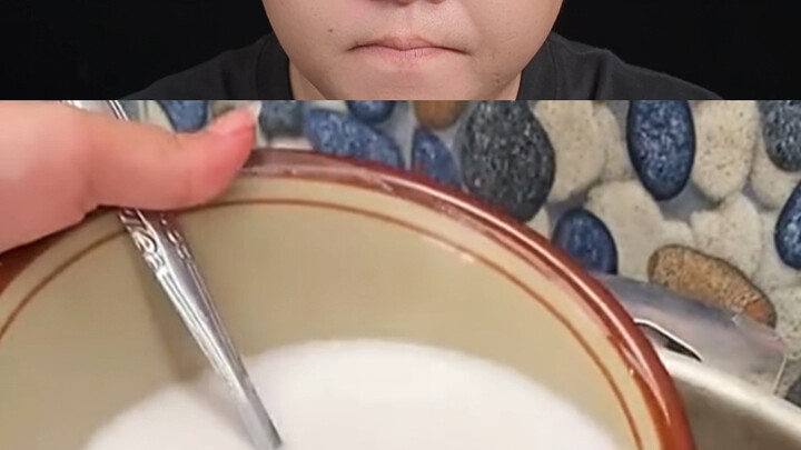 这样清理用过的油真的很干净 #测评打假 #小妙招分享