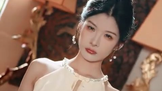 Untuk lepas dari mantan brengsek, gadis itu goda CEO kejam