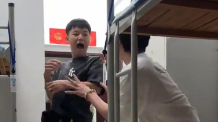 噫～噫～ 哇！哇！