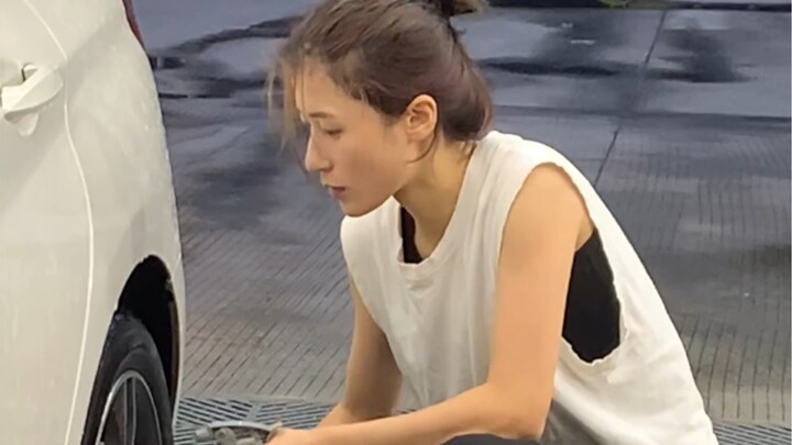 Now I know why my bestie drives ten kilometers just to get her car washed!