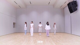 ILLIT "Tick - Tack" Dance Practice
