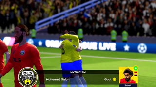 Dream League Soccer 2022 - Hướng đạo sinh và Max Ronaldo