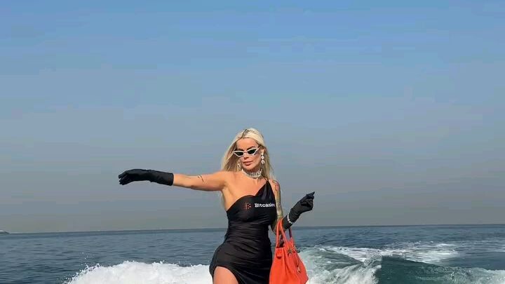 Amazing woman