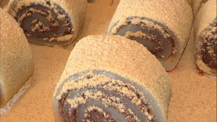 You absolutely have to try the donkey roll!