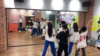 高中生五个小时排练的兵荒马乱版Love me like this  为了校园开放日做准备！