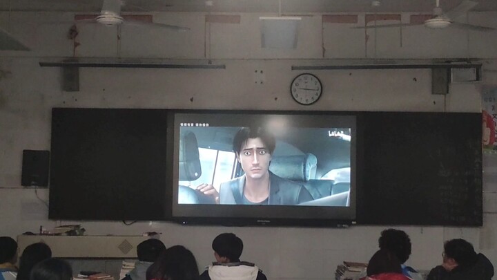 [Evening Break] High School Students Watch Funny Clips from The Three-Body Problem