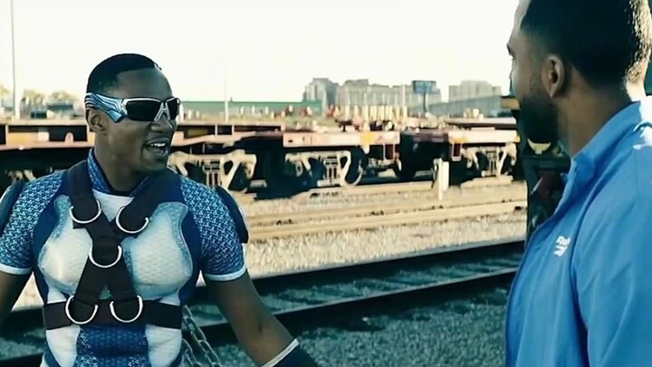 Siêu anh hùng thực sự còn nhanh hơn cả thần tượng!