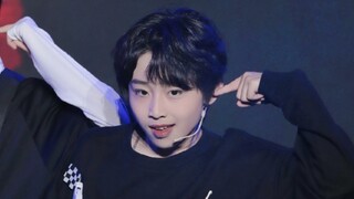 เด็ก 13 ขวบเต้นระบำกระเป๋าอีกครั้ง เสียงเท้าเป็นระเบียบอย่างน่าทึ่ง ซืออวี่ยุ่งเกินไป โฟกัส