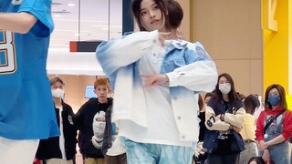 Yesterday's Glitch Mode roadshow highlight clip from NCT Dream—full video coming soon! The 7-member 