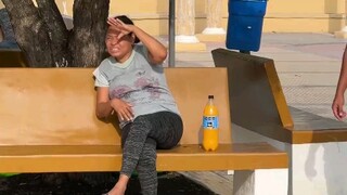 خدعة: تغييرات في العصير #تهريج# اضحك مع كل مشاهدة #فيديو مضحك