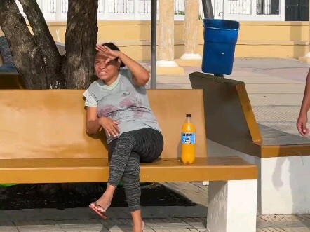 خدعة: تغييرات في العصير #تهريج# اضحك مع كل مشاهدة #فيديو مضحك